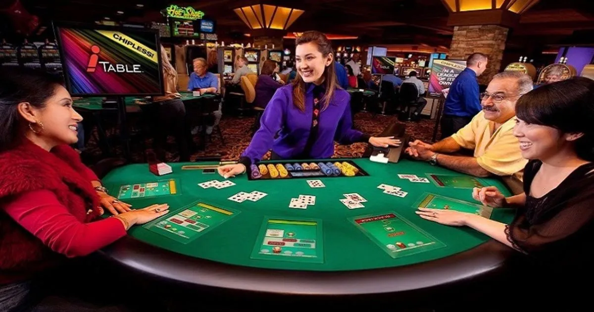 Phân biệt live casino và sòng bạc truyền thống trong live casino là gì?